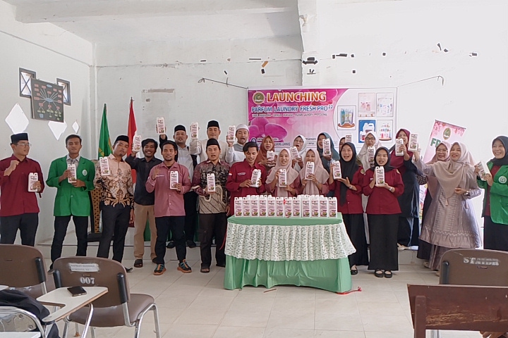 LP2M dan Prodi Perbankan Syariah IAI Padang Lawas Launching Produk UMKM “FRESH PRO22” LP2M dan Prodi Perbankan Syariah IAI Padang Lawas Launching Produk UMKM “FRESH PRO22”