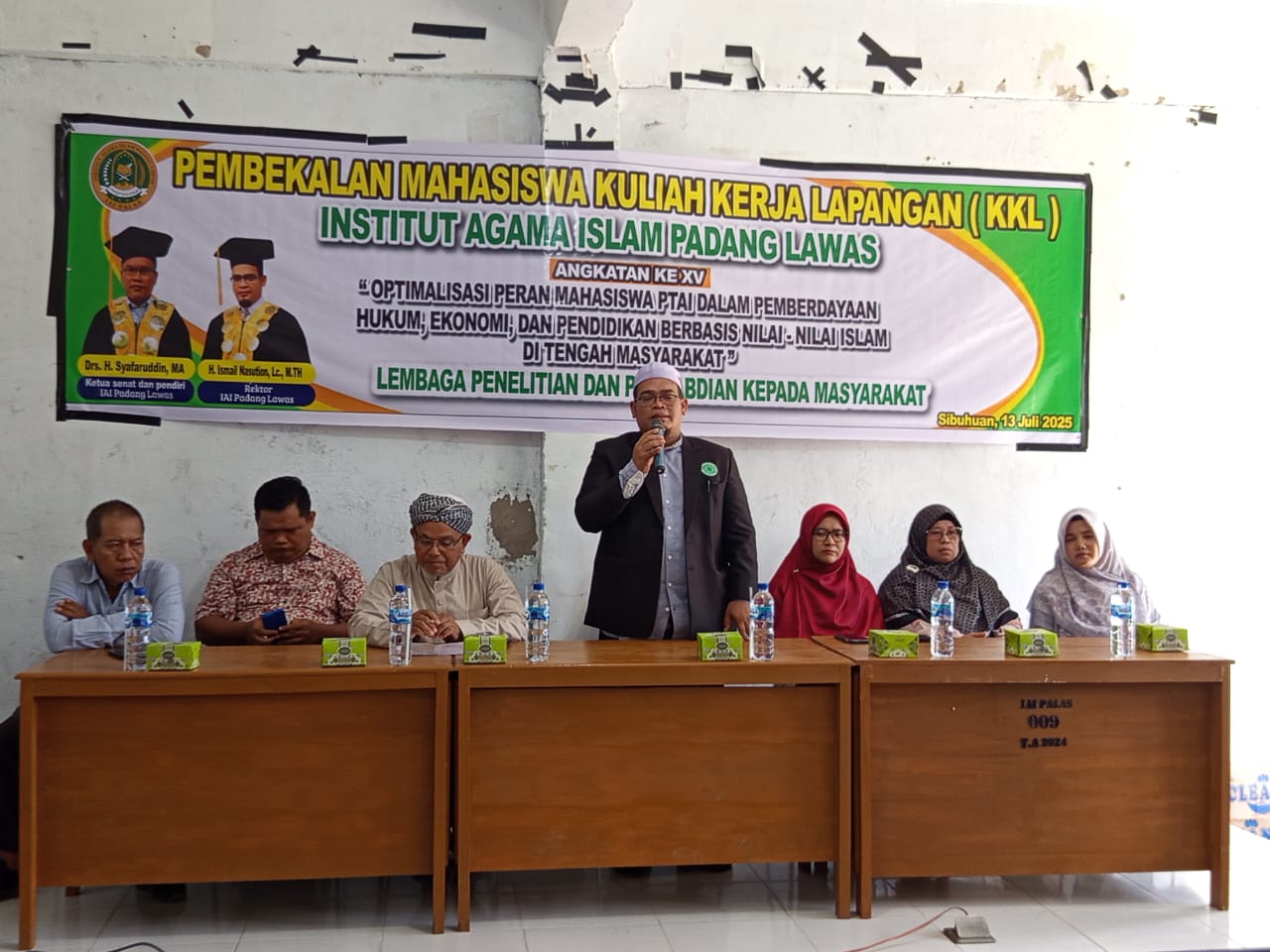 PEMBEKALAN KULIAH KERJA LAPANGAN MAHASISWA/I ANGKATAN XV IAI PADANG LAWAS: SIAP BERDAYAKAN MASYARAKAT DENGAN NILAI-NILAI ISLAM PEMBEKALAN KULIAH KERJA LAPANGAN MAHASISWA/I ANGKATAN XV IAI PADANG LAWAS: SIAP BERDAYAKAN MASYARAKAT DENGAN NILAI-NILAI ISLAM