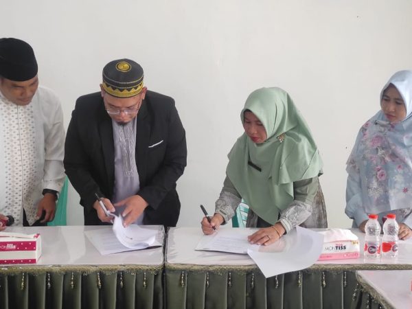 Fakultas Syariah tanda tangani MoA dengan MUI Kabupaten Padang Lawas, Perkuat Sinergi dalam Pengembangan Tri Dharma Perguruan Tinggi Fakultas Syariah tanda tangani MoA dengan MUI Kabupaten Padang Lawas, Perkuat Sinergi dalam Pengembangan Tri Dharma Perguruan Tinggi