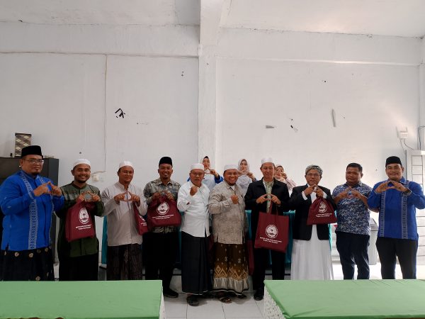 MoU IAI Palas dengan BSPPL Palas Serta MoA Fakultas Syari'ah dan IA Prodi Perbankan Syariah. MoU IAI Palas dengan BSPPL Palas Serta MoA Fakultas Syari'ah dan IA Prodi Perbankan Syariah.